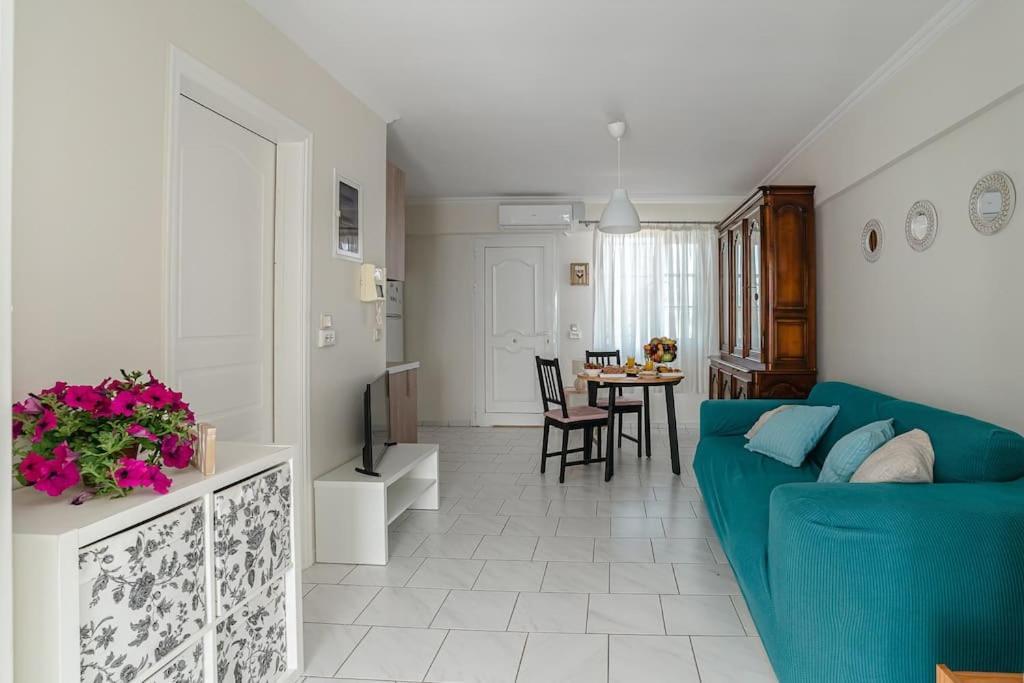 Sea View Apartment "Elise" Loutráki Exteriér fotografie